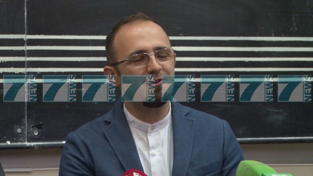 MUZIKANTE NGA DISA VENDE TE BOTES MBLIDHEN NE TIRANE - News, Lajme - Kanali 12