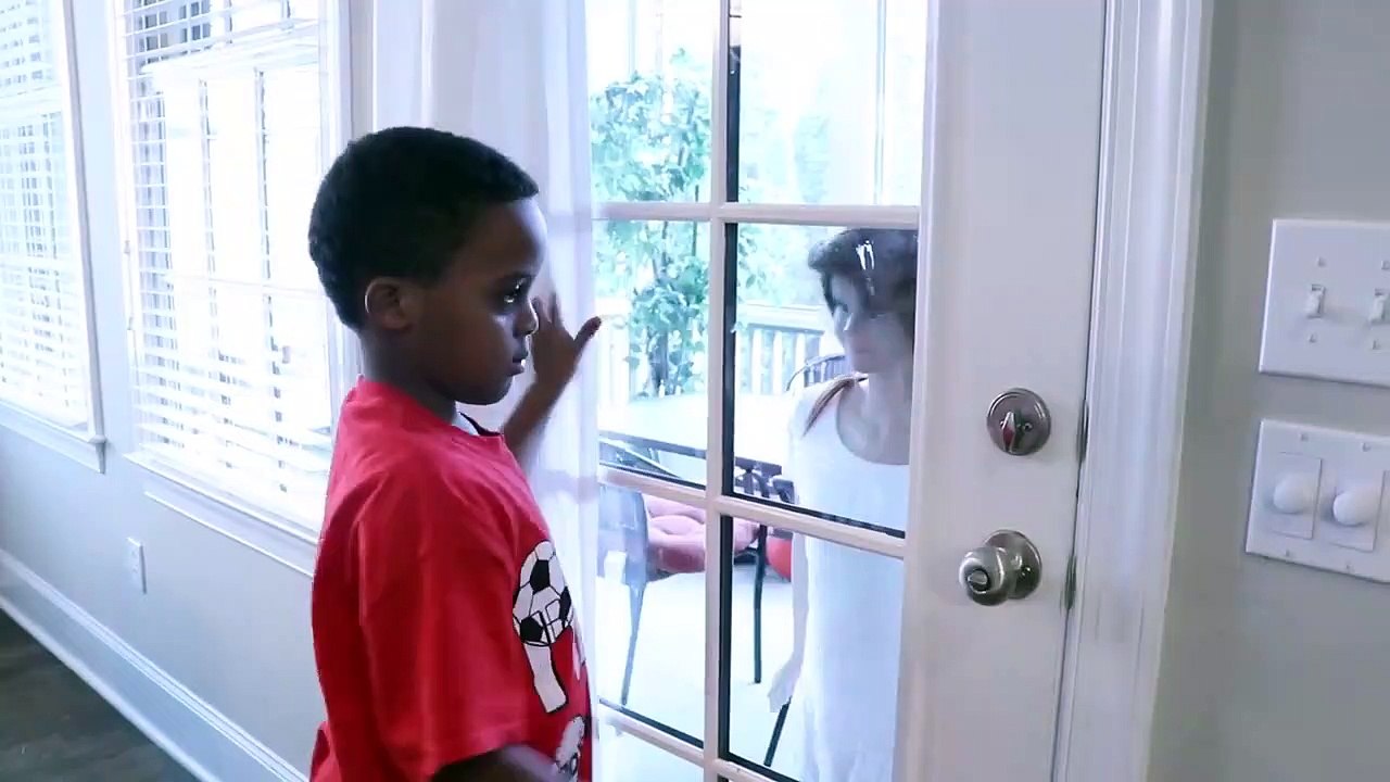 Bad Baby MANNEQUIN ATTACKS Shiloh And Shasha! - Creepy Wedding - Onyx