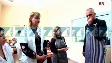 RAMA U SHERBEN USHQIM FEMIJEVE NE KOMBINAT - News, Lajme - Kanali 9