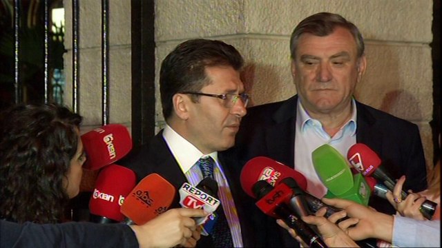 Ora News – Dy orë diskutime në Kryesi, Rama dhe Basha takim kokë më kokë