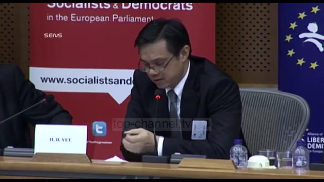 Hoyt Brian Yee: Rusia, ndikim malinj në Ballkan - Top Channel Albania - News - Lajme