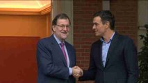 Rajoy y Sánchez comienzan la reunión que medirá su capacidad para entenderse