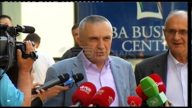 Çfarë po ndodh? - “Unë e Idrizi, imponues të marrëveshjes”. Meta takoi Berishën