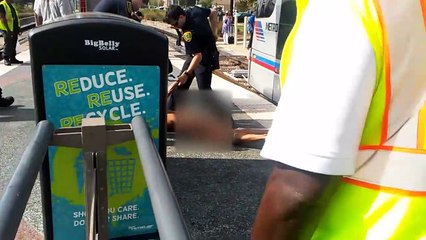 Un homme agité gifle un policier à la sortie d'un tram et se fait taser