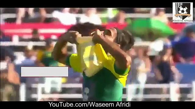 Imran Tahir wearing Junaid Jamshed photo imprinted t shirt