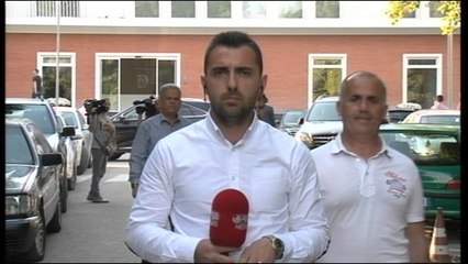 Ora News – Në orën 19:00 Basha pritet të mbyllë çadrën