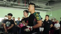 Combat entre le combattant MMA Xu Xiaodong et le maître tai-chi Ma Baoguo interrompu par la police, entrainant l'arrestation de Xu