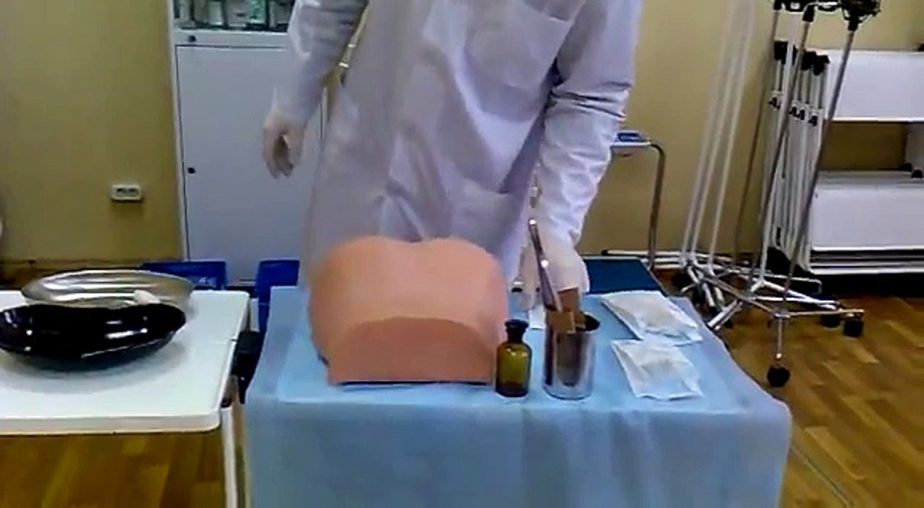 En cómo hacer un pinchazo pinchar las nalgas intramuscular