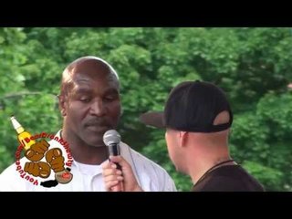 Evander Holyfield on Floyd Mayweather vs Canelo Alvarez - EsNews Boxing