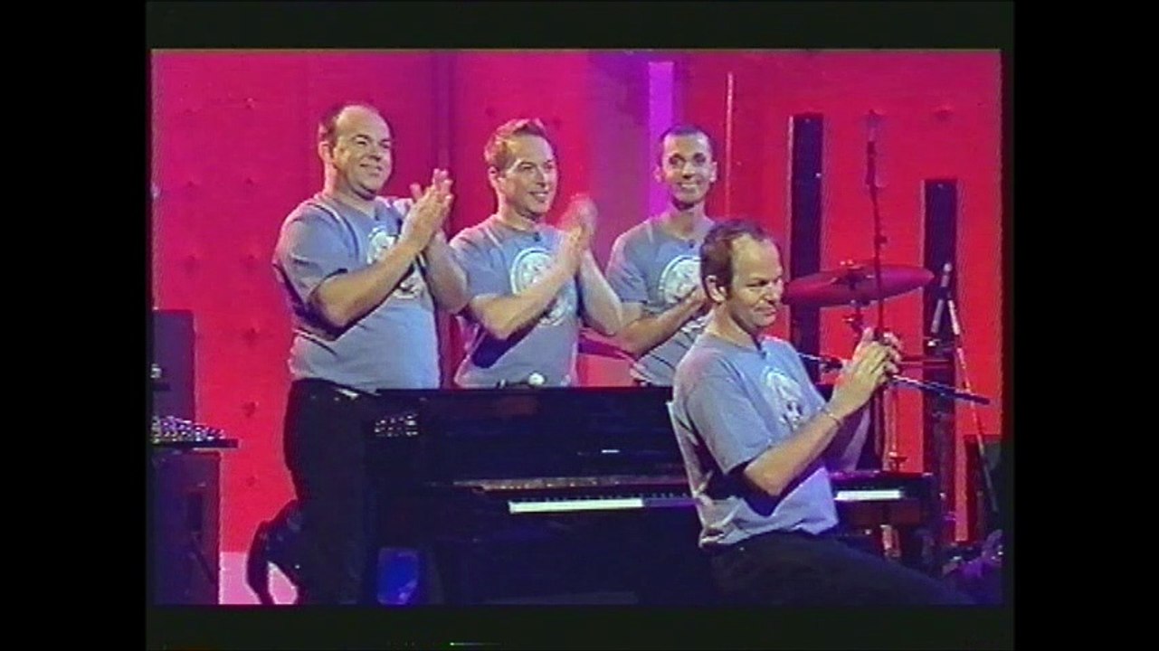 Sarah Michelle Gellar Interview - Jonathan Ross (2004)