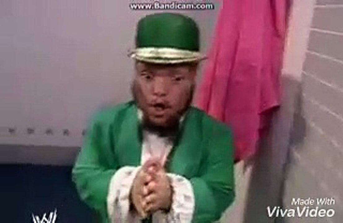 WWE RAW Melina Backstage showering