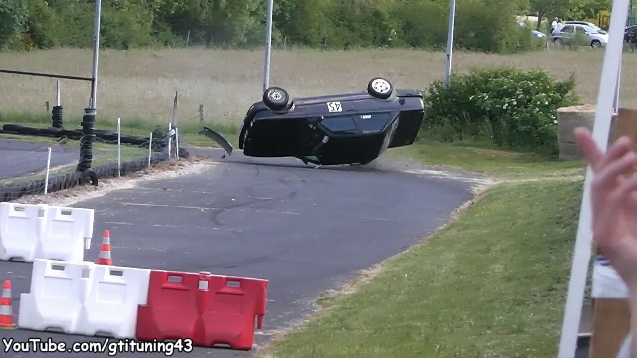 Impressionnants Tonneaux en BMW E30