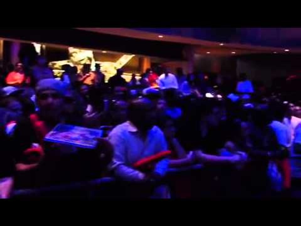 Floyd Mayweather vs Canelo Alvarez fans pack house
