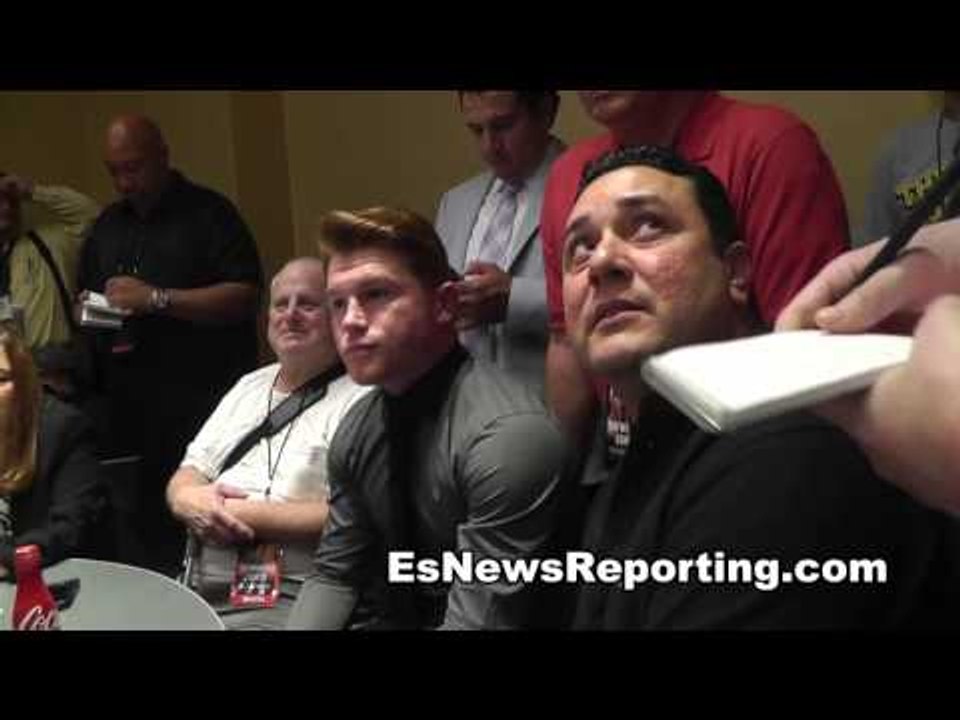 Oscar De La Hoya Tells Canelo How To Beat Mayweather