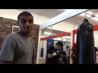 john molina jr vs mickey bey - EsNews Boxing
