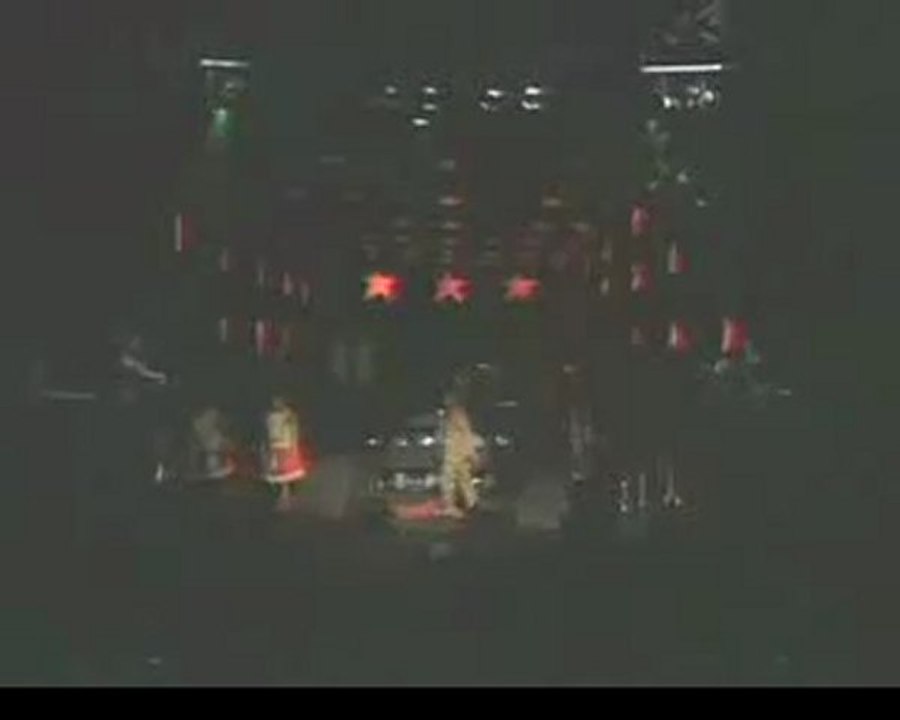 Lucky Dube - Reggae Strong