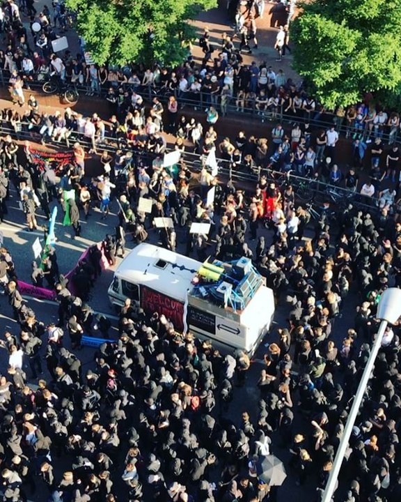 At Beginning of G20 Summit in Hamburg, Large Crowds Form at Protests