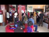 Puluhan Pemudik Borong Oleh Oleh Khas Daerah - NET5