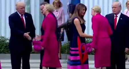 Eli Havada Kalan Donald Trump Fena Bozuldu!