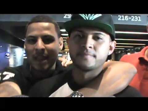 fans break down the fights and pick who wins feel adrien broner will win