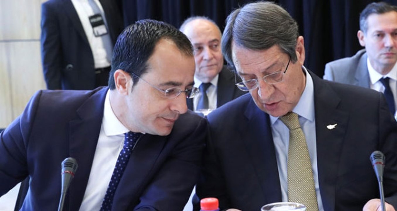 Kıbrıs Görüşmelerinde Rum Tarafı Yine Masayı Terk Etti