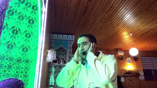 Arap makami ezan - Hafiz Metin Demirtas. Aglatan ezan Medine ezani. BU EZANI MUTLAKA DINLEYIN Izlemeden gecmeyin. Müthiş Medine ezani. DEFALARCA DINLETEN EZAN. Medine müezzini Essam Buhari. Sheikh Essam Bukhari. Medine makami ezan. Beautiful azan. ADHAN