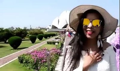 Dhinchak Pooja vs bb ki vines