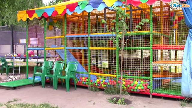 Baby Born Doll | Кукла Беби Борн и Арина на Детской Площадке Прыгаем на батуте Потеряли Куклу