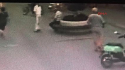 Marmaris'te Tekstilci Işadamına Silahlı Saldırı Kamerada