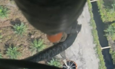 Hujan Buatan Cegah Meluasnya Kebakaran Hutan