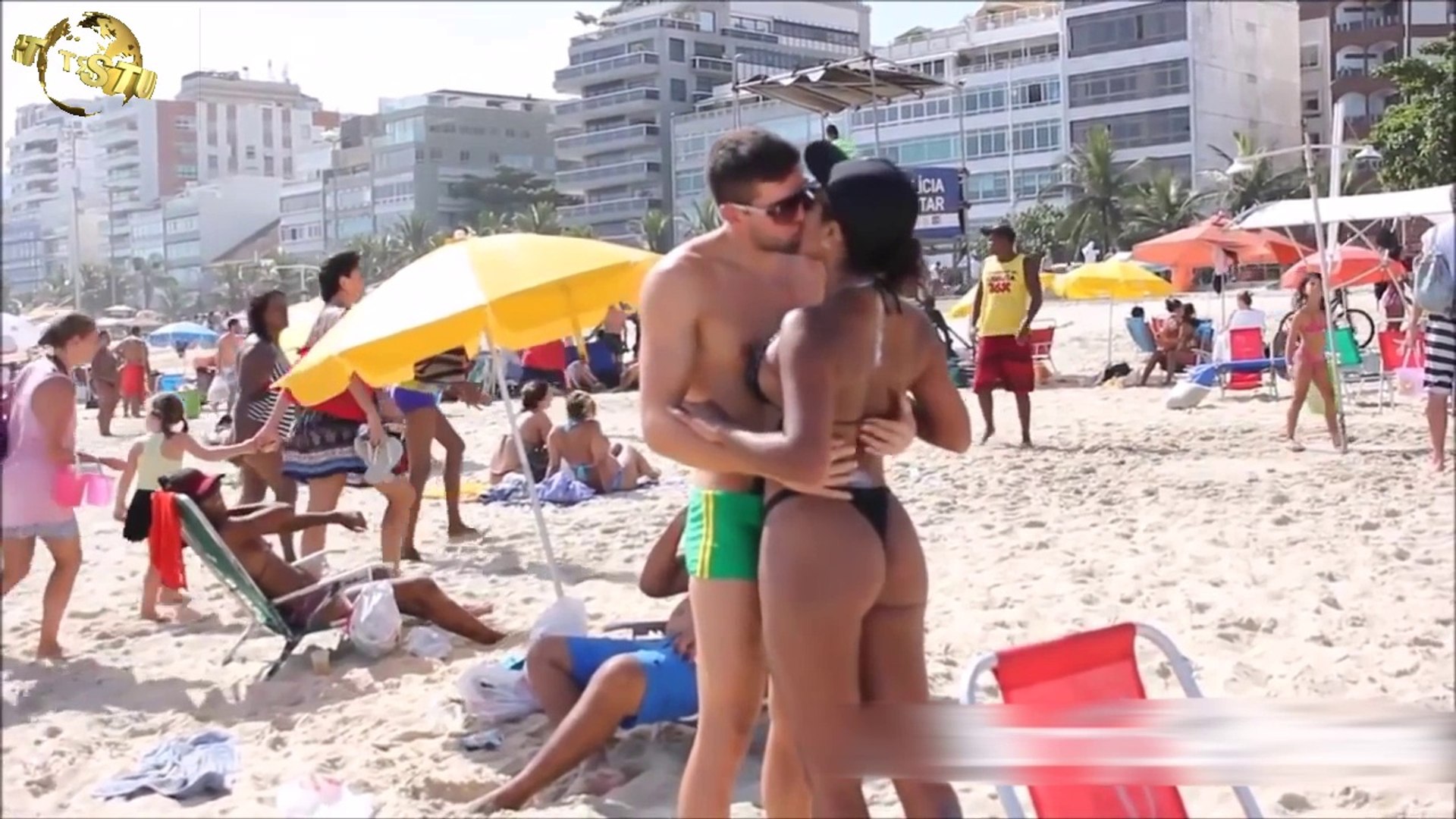 Kissing Prank Extreme - Swimsuit Edition - video Dailymotion