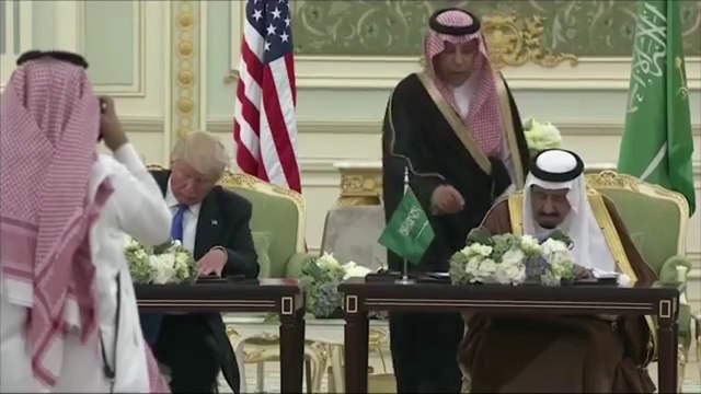 DONALD TRUMP VIJON VIZITEN NE ARABINE SAUDITE, PRESIDENTI DO KERKOJE BASHKEPUNIM NE LUFTEN KUNDER IS