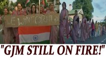 Gorkhaland struggle : Protestors take to roads in traditional attire | Oneindia News