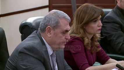 I pandehuri ndihmon gjyqtarin, "ankohet" për pafajësinë - Top Channel Albania - News - Lajme