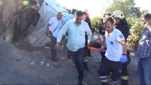 Tır Mobese Direklerini Devirdi, Bursa-Ankara Karayolu Kapandı