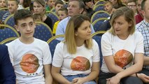Dita e jetimëve, Meta: Jo vetëm bamirësi - Top Channel Albania - News - Lajme