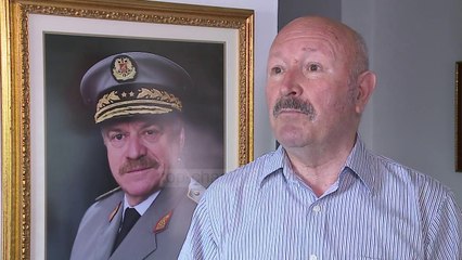 Në skenë "General & Play Boy" - Top Channel Albania - News - Lajme