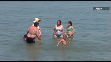 Ora News - Durrës - Viktima e parë e sezonit veror, 17-vjeçari mbytet në Gjirin e Lalzit