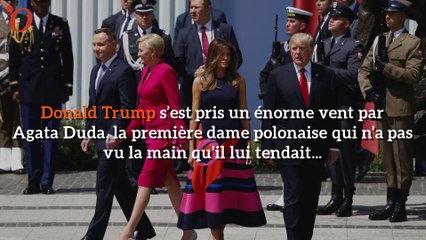 Donald Trump prend un énorme vent par la première dame polonaise