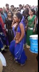 Desi girl dance hot and sexy dance 2017