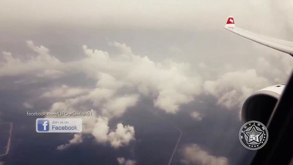 Uçak Seyahati Sırasında Birden Beliren Tanımsız Araç