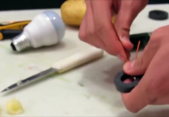 Patatesten Elektrik Üreten Adam