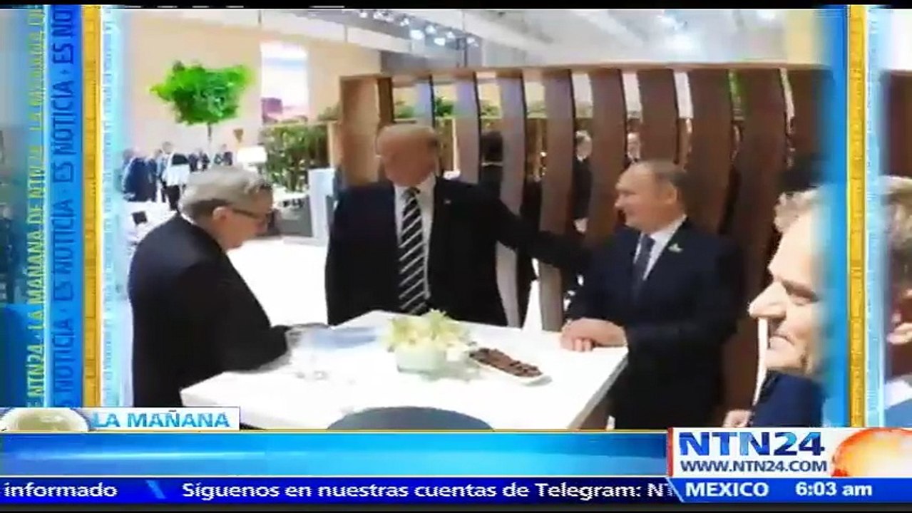 Presidentes Donald Trump y Vladímir Putin estrechan manos en su primer encuentro cara a cara