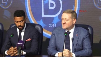 Medipol Başakşehir'in Yeni Transferi Clichy Imzaladı