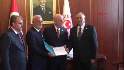 AK Parti ve MHP Içtüzük Değişikliğini Meclis Başkanlığı'na Sundu
