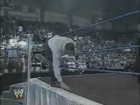 The Lengend Killer Randy Orton gives out RKO