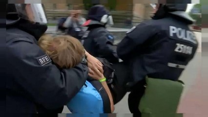 G20, oltre 200 feriti tra poliziotti e manifestanti