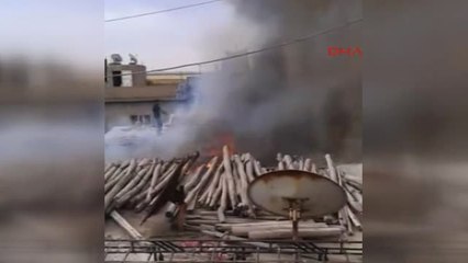 Nusaybin'de Yangın 13 Kişinin Yaşadığı Evi Küle Döndürdü