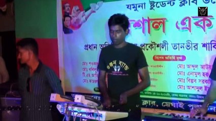 Tomake Chai Ami Aro Kache - Runa Laila - Stage Performance Video (2017)