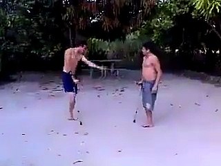 Troll Funny - Hai cao thủ phái thiêu chân phái giao lưu võ nghệ !...